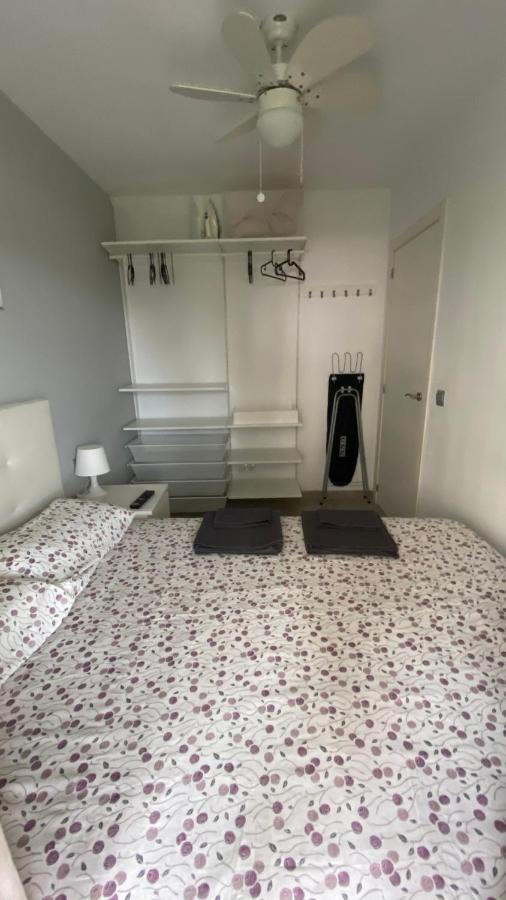 Apartamento A Estrenar En Primera Linea De Playa Torrox Bagian luar foto